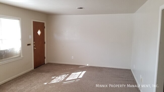 Building Photo - 3034 57th St