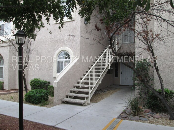 Foto principal - 3125 N Buffalo Dr