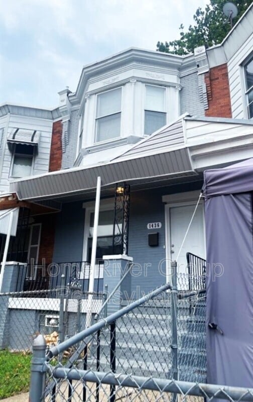 Primary Photo - 1436 N Allison St