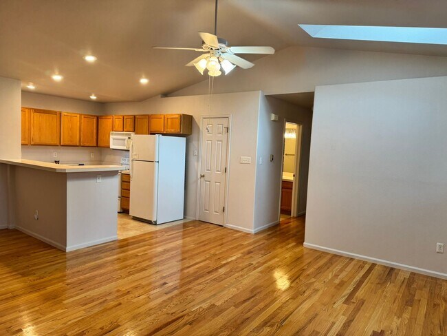 Foto del edificio - 326 Appletree Ct