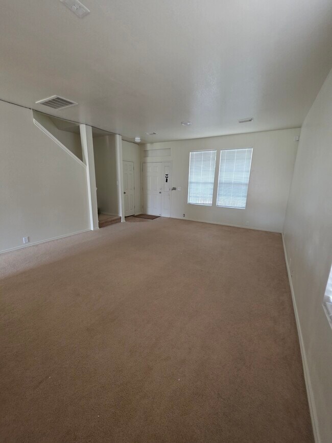 Foto del edificio - 9714 Coyote Creek Dr