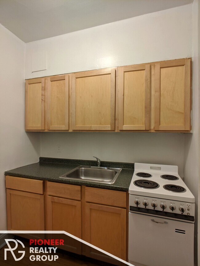 Foto del edificio - 556 W Arlington Pl