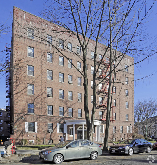 Building Photo - 84-47 118th St