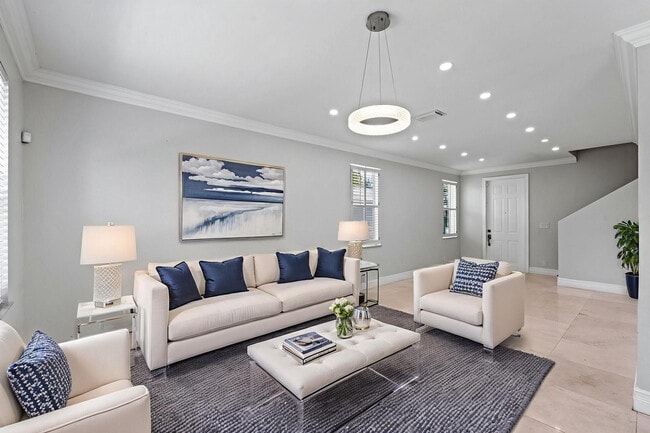 Building Photo - 7803 NW 70th Ave