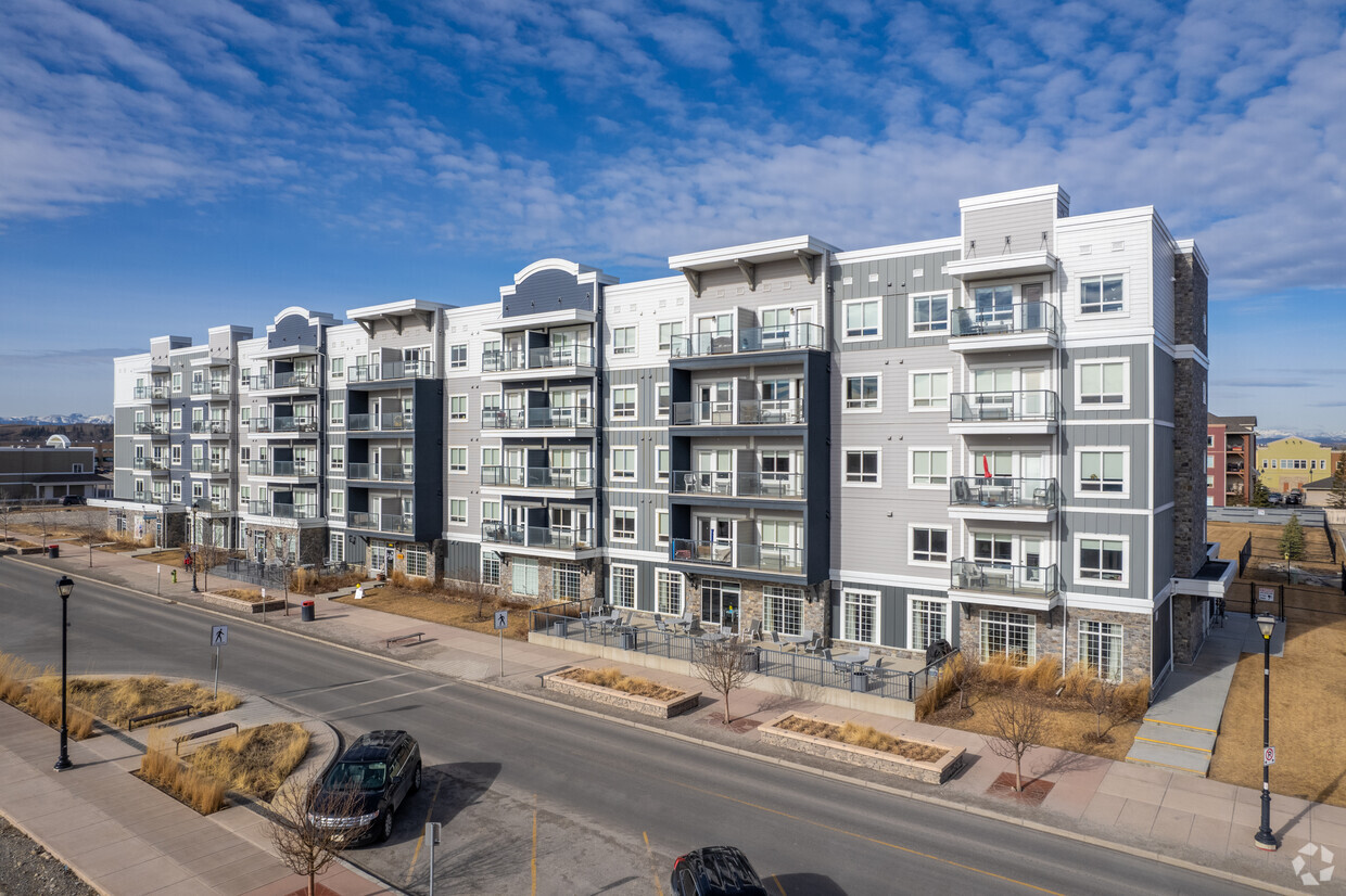 Primary Photo - Grand Avenue Village