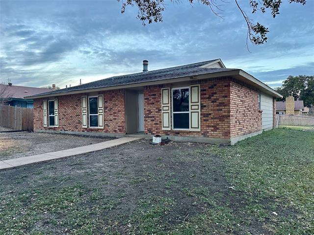 Foto del edificio - 3101 Silverdale Ln