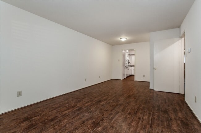 Foto del edificio - 7544 Brentcove Cir