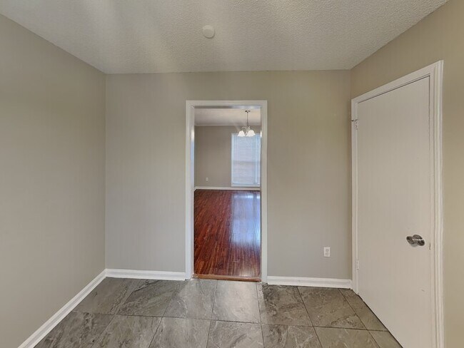 Foto del edificio - 1017 Hawkview Dr