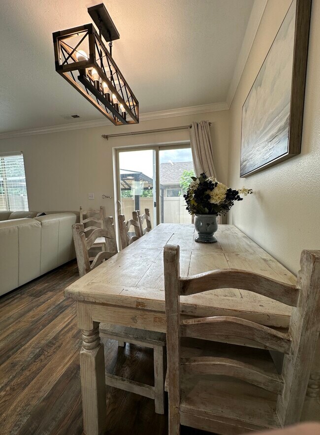 Dining area entrance to back patio - 927 W 630 S