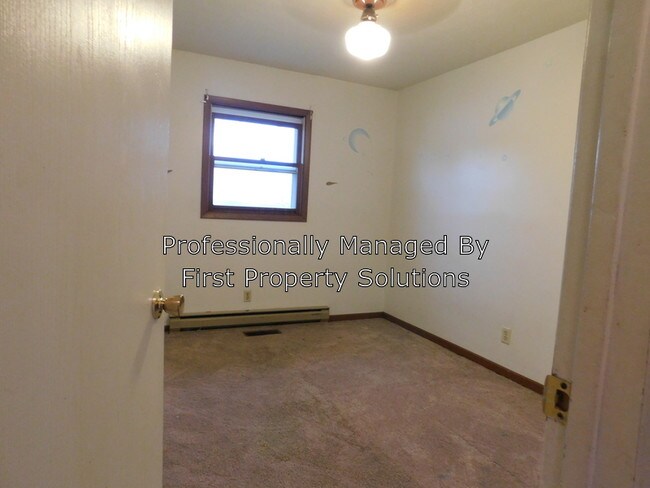 Building Photo - 62 Co Rte 14/19