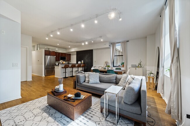 Foto del edificio - 310 S Michigan Ave