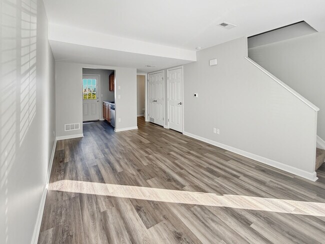 Foto del edificio - Town Home