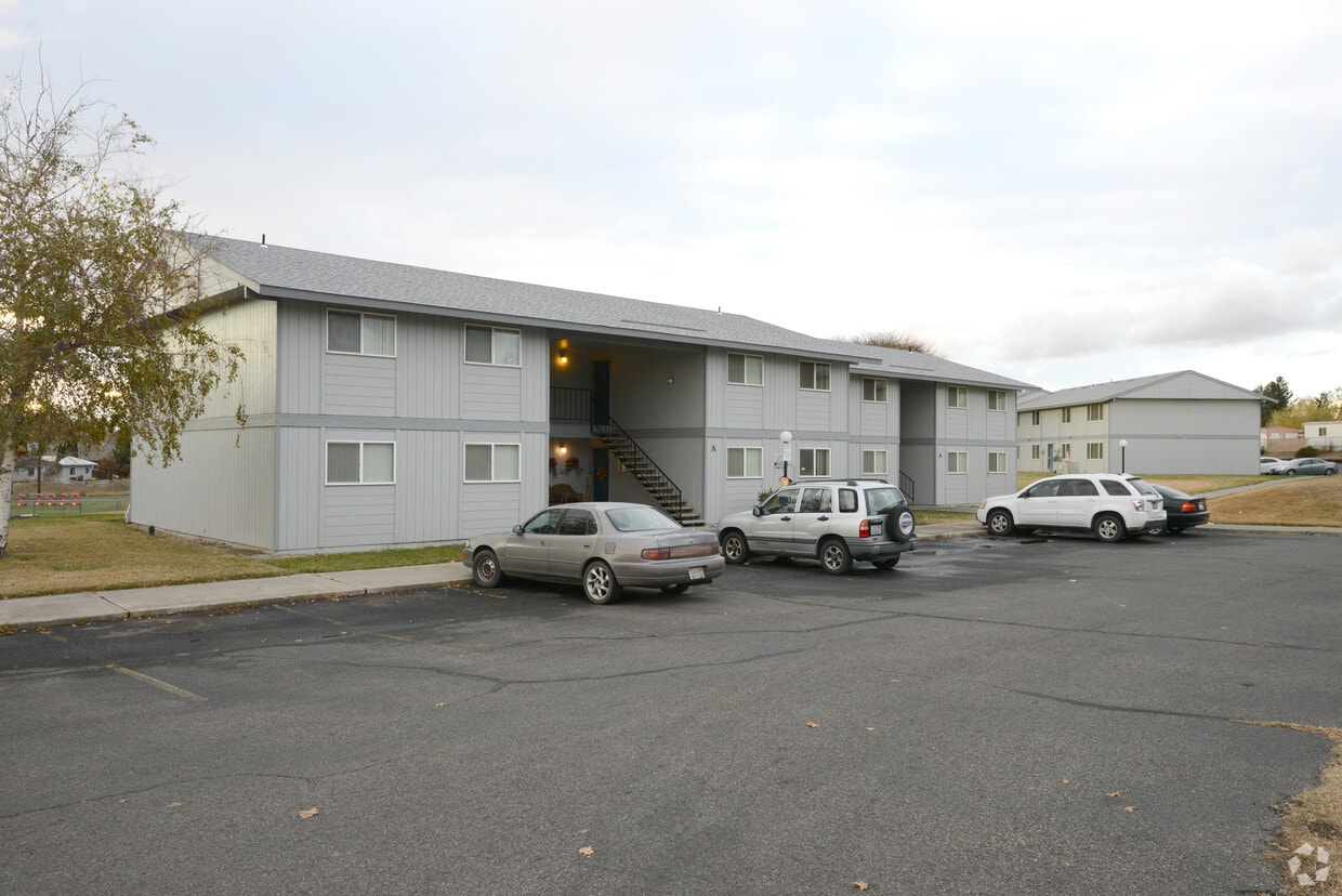Primary Photo - Grandridge Apartments