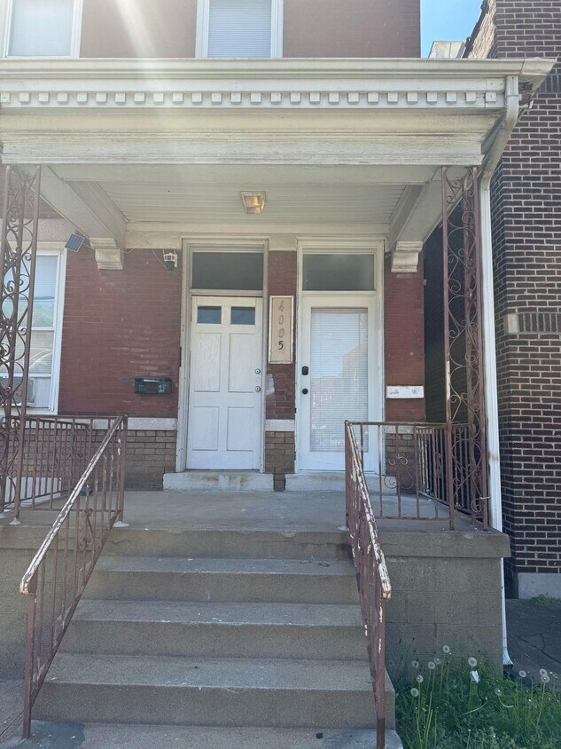 Foto principal - 4005 S Grand Blvd