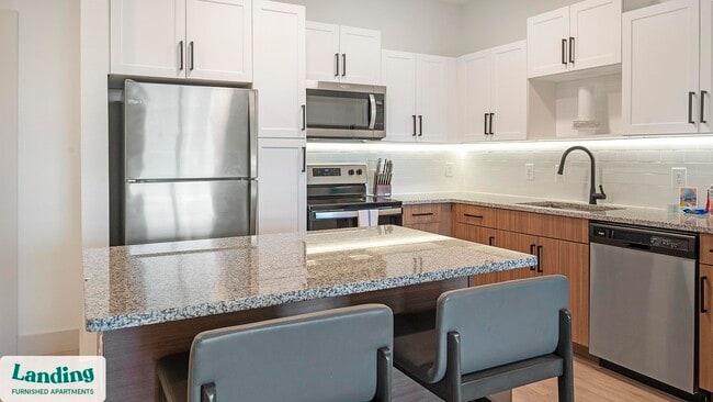 Building Photo - 2995 Railside Lp