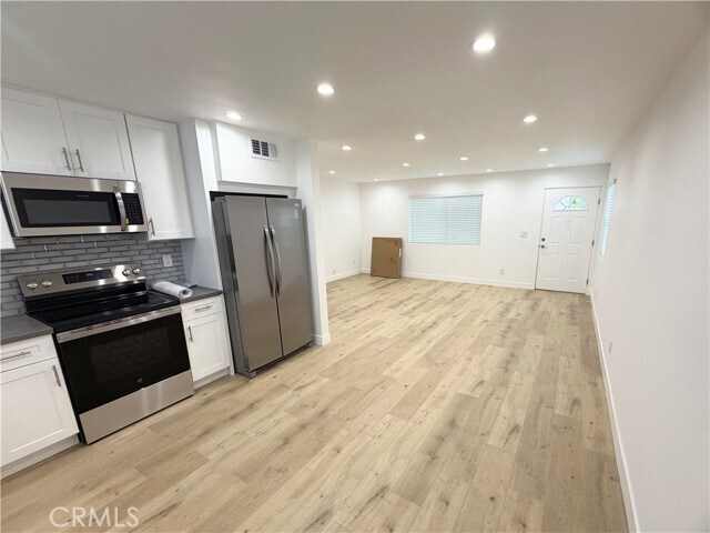 Foto del edificio - 6709 Denny Ave