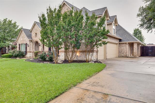 Building Photo - 7805 Shady Oaks Dr