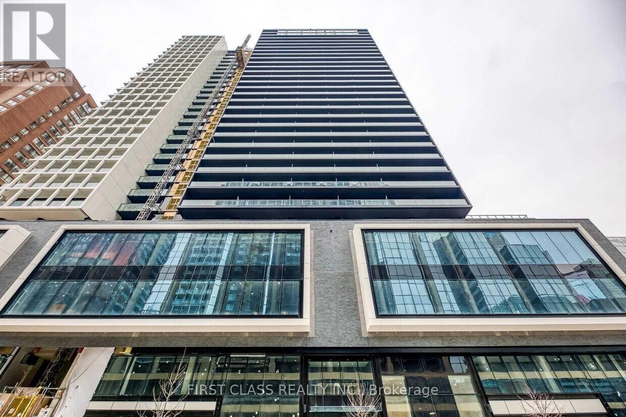 Photo principale - 20-1220 Edward St