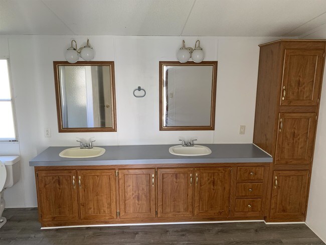 Foto del edificio - 269 Cupola Rd