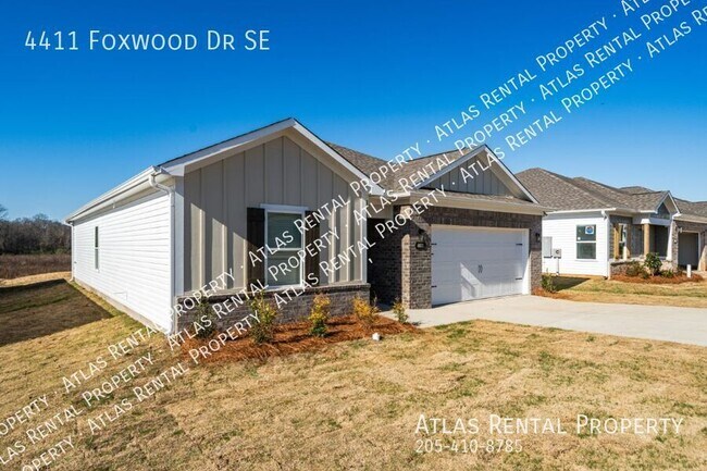 Building Photo - 4411 Foxwood Dr SE