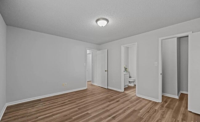 Foto del edificio - 500 Bartling Rd