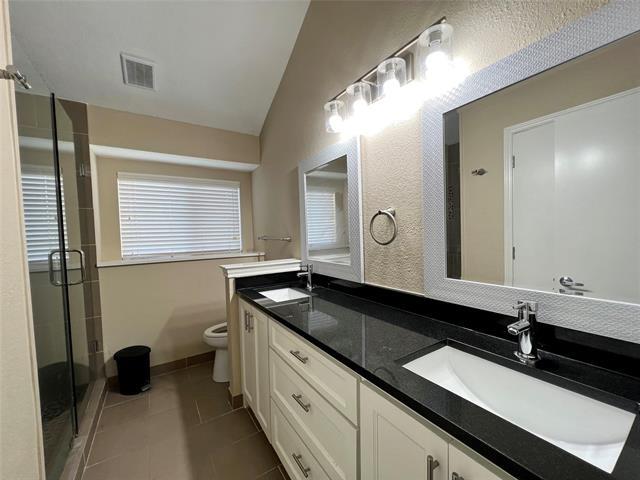 Building Photo - 1309 E Branch Hollow Dr