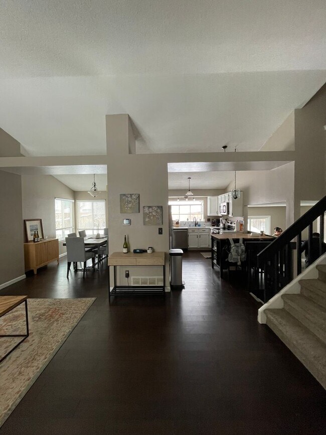 Building Photo - 4BR/3BA Home in Highlands Ranch!!