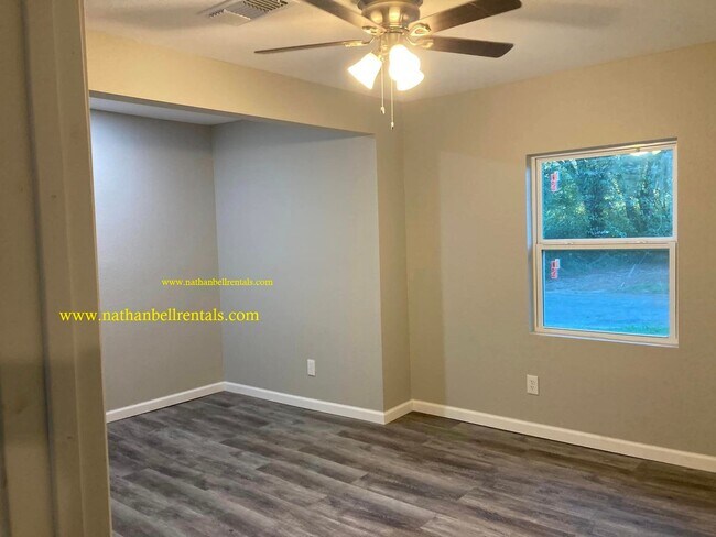 Foto del edificio - 1295 15th St SE