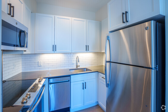 1BR, 1BR - 600SF - Kitchen - One India Street Apartments