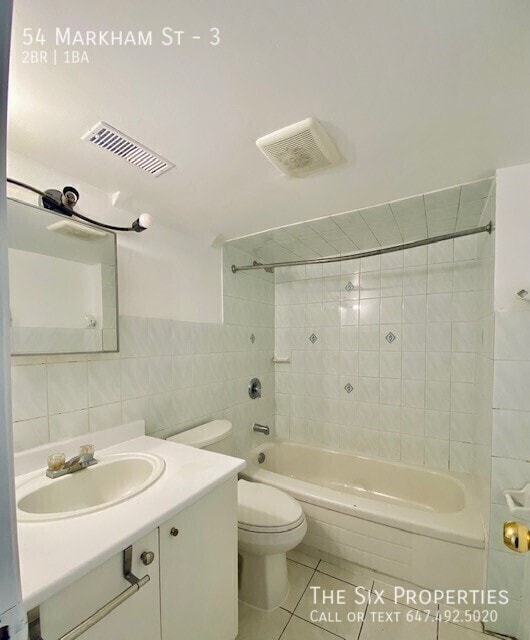 Building Photo - Bright 2 Bedroom Apartment