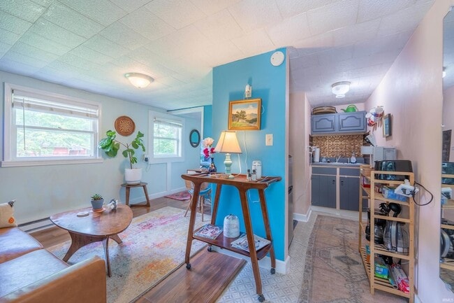 Building Photo - 1101 S Rogers St