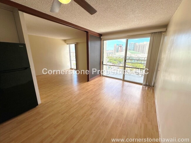 Building Photo - 1655 Makaloa St