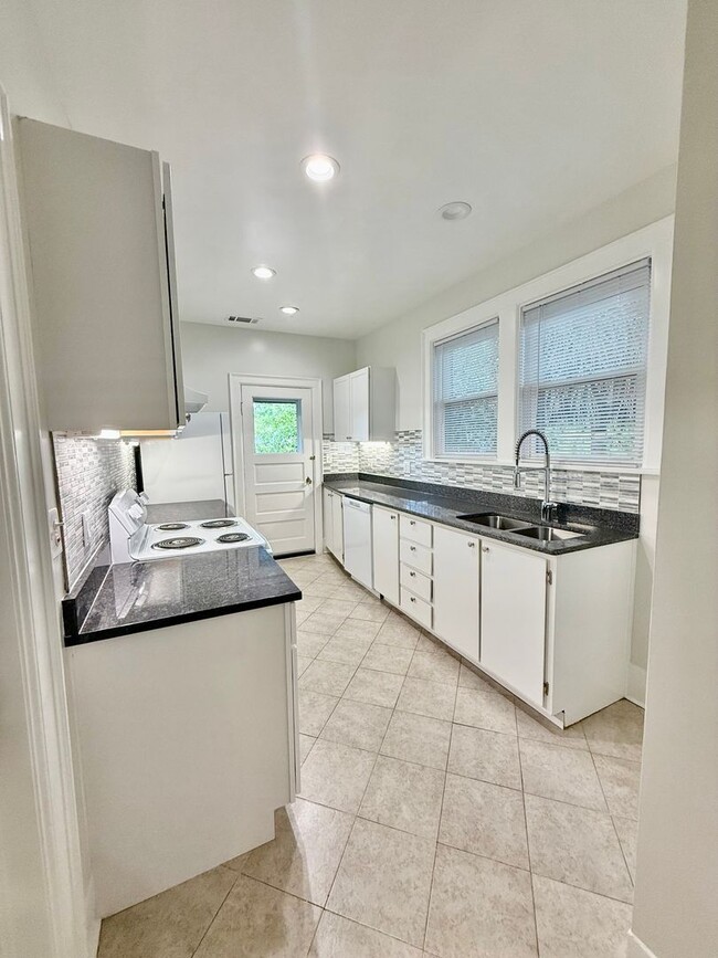Foto del edificio - 507 E 51st St