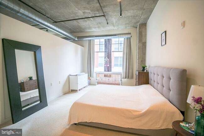 Foto del edificio - 130 N 2nd St