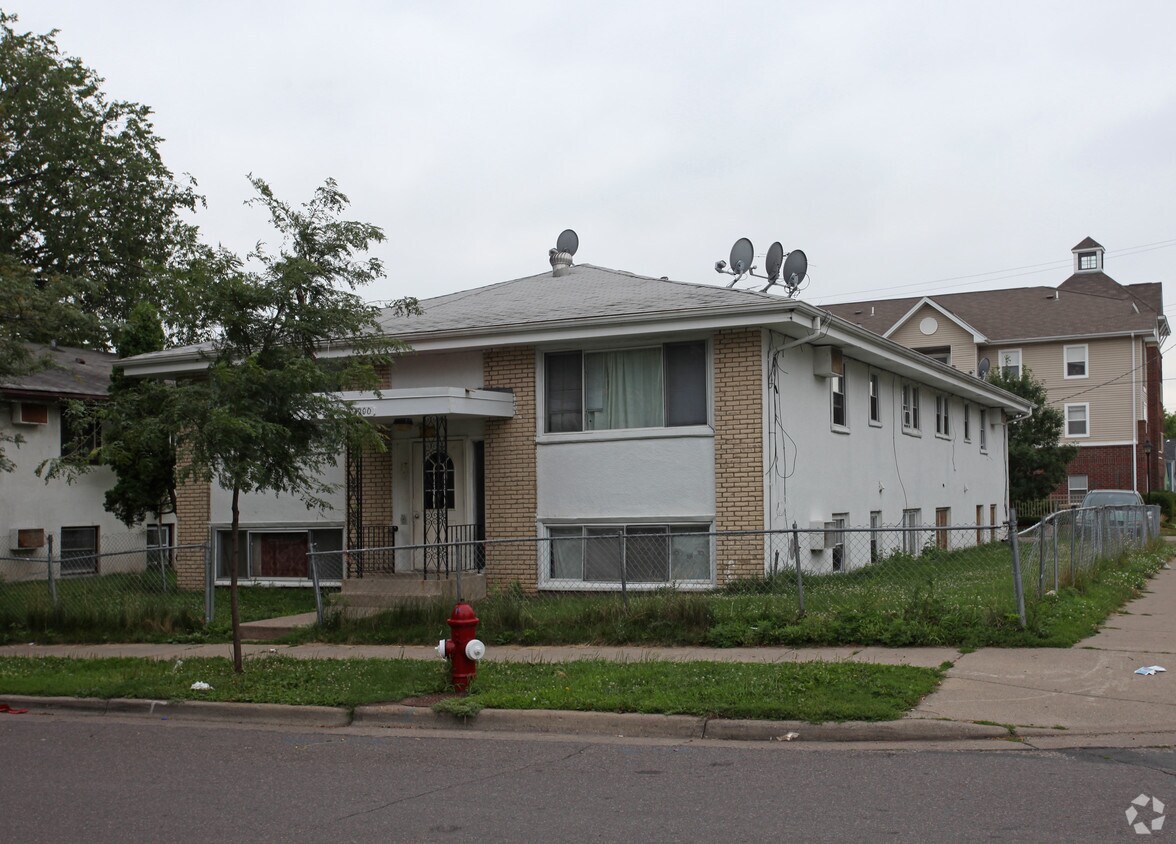 Primary Photo - 2900 16th Ave S