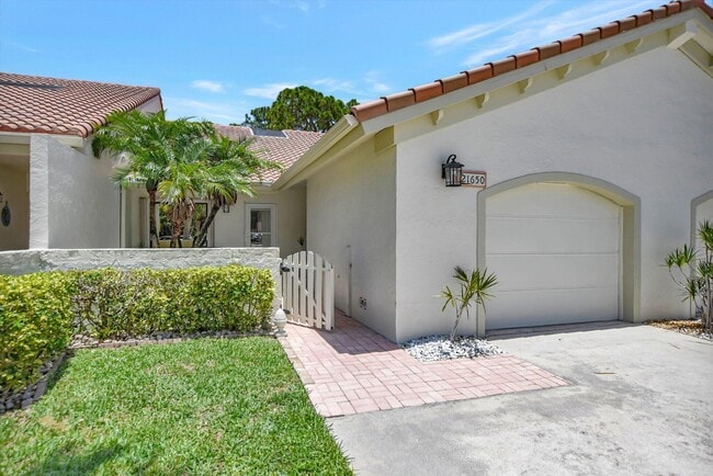Building Photo - 21650 Coronado Ave