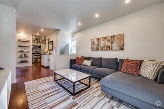 Building Photo - 4403 Buena Vista St