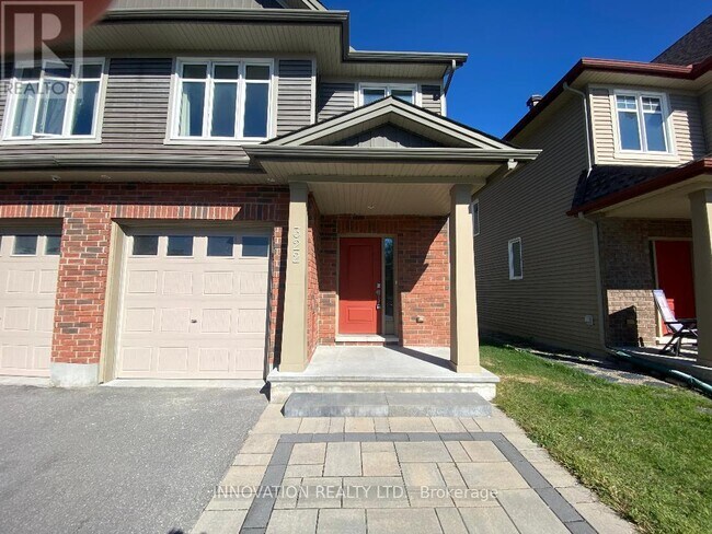 Building Photo - 322 Fergus Cres
