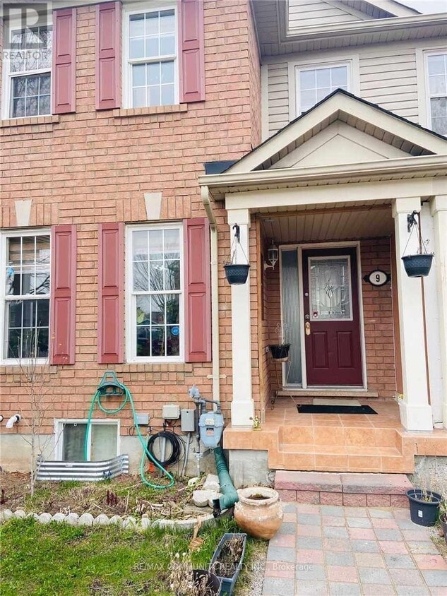 Primary Photo - 9 Salamander St