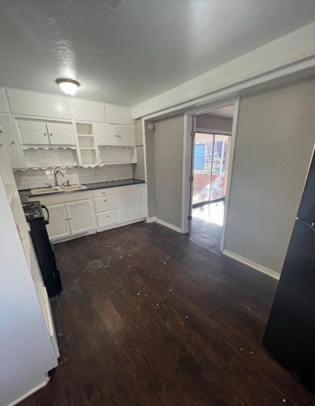Building Photo - 3 Bedroom Rent to Own Home Available!