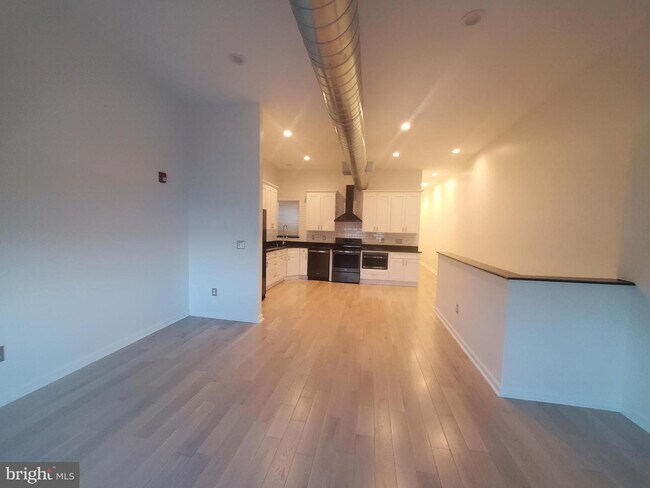 Foto del edificio - 7242 Frankford Ave