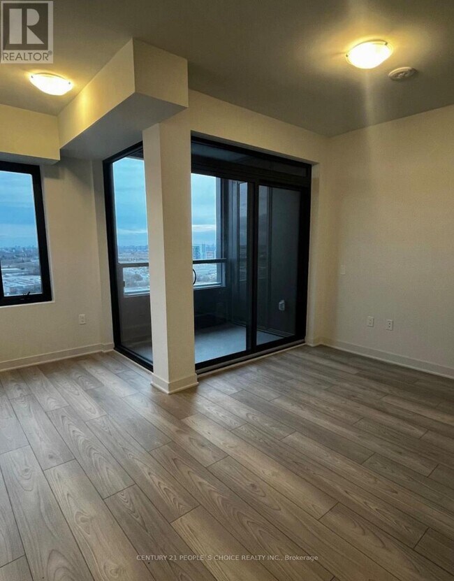 Photo du bâtiment - 2920 Hwy 7