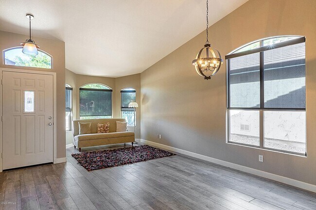Foto del edificio - 21619 N 43rd Pl