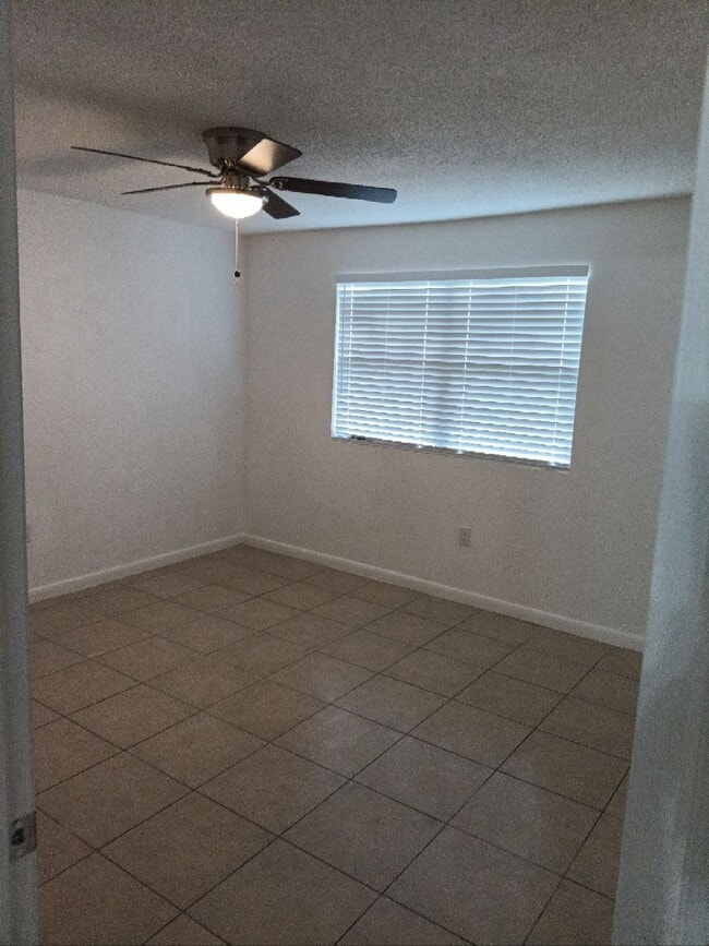 Building Photo - 12411 Oak Cedar Pl