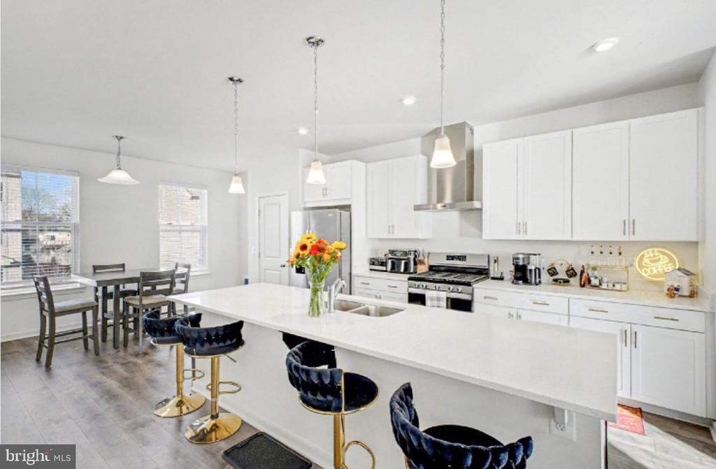 Foto principal - 423 Honeyberry Ln