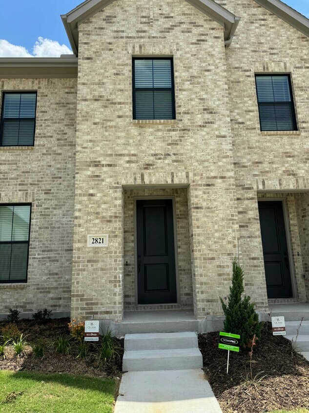 Photo - 2821 Jacaranda Dr, Unit 1