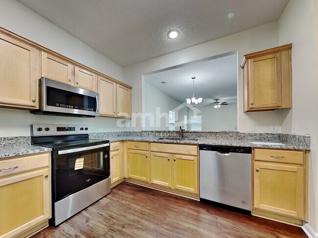 Foto del edificio - 116 Archwood Dr