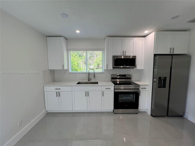 Foto del edificio - 5300 NW 25th Ave