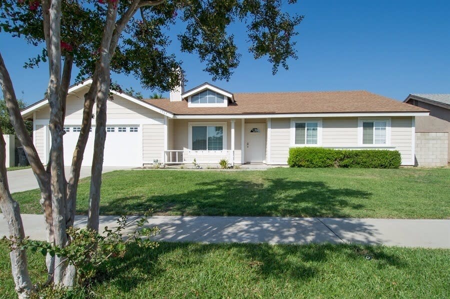 Primary Photo - 7964 Grace Ave