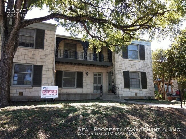 Building Photo - 336 E Lullwood Ave